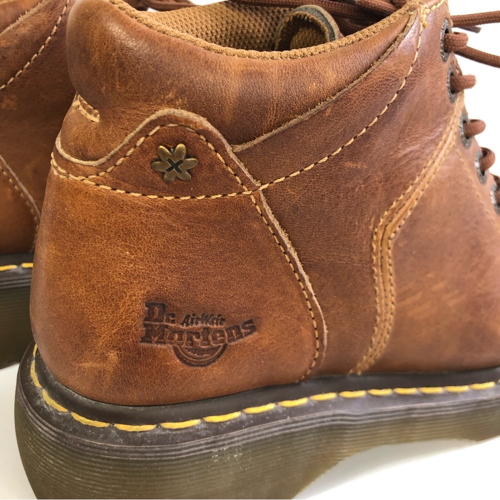 Dr. Martens Vintage Yolanda Leather Lace-Up Ankle Boots - Picture 4 of 14